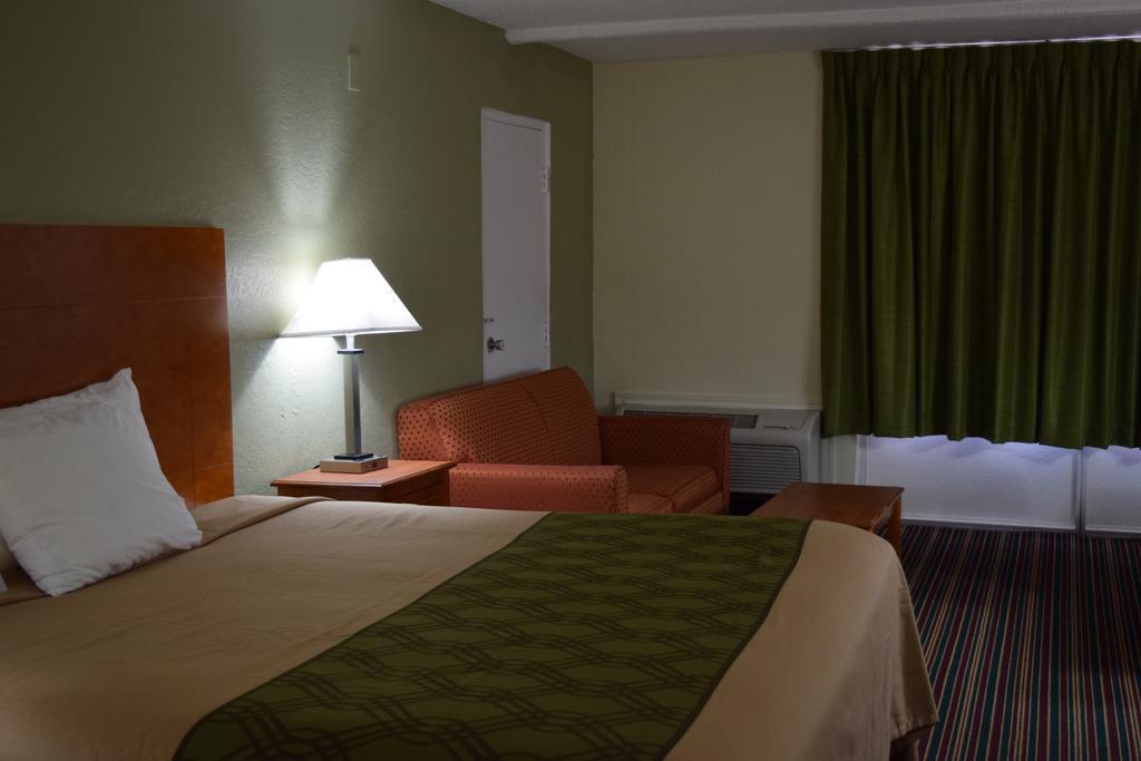 Rodeway Inn Stone Mountain Tucker Extérieur photo
