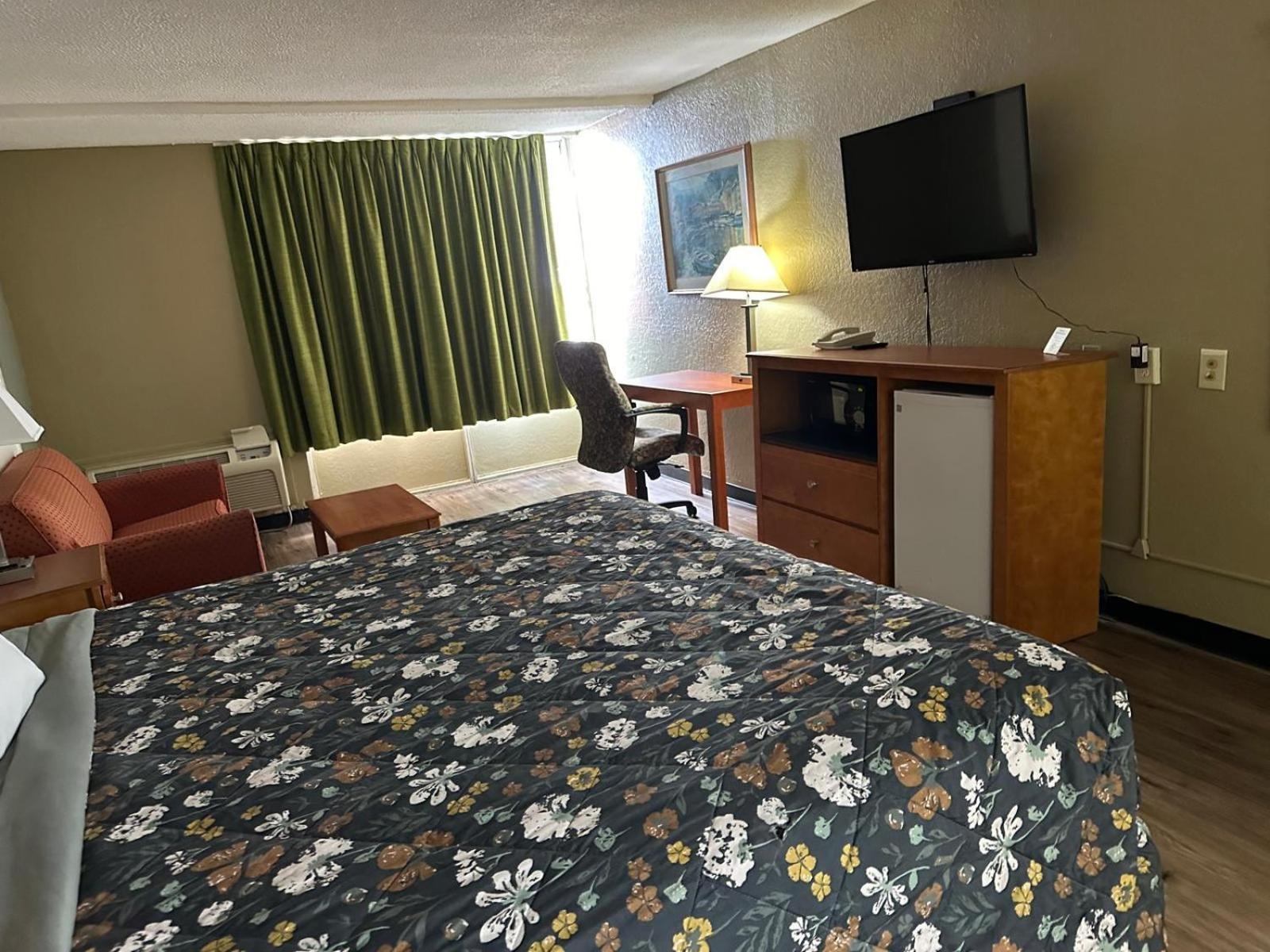 Rodeway Inn Stone Mountain Tucker Extérieur photo