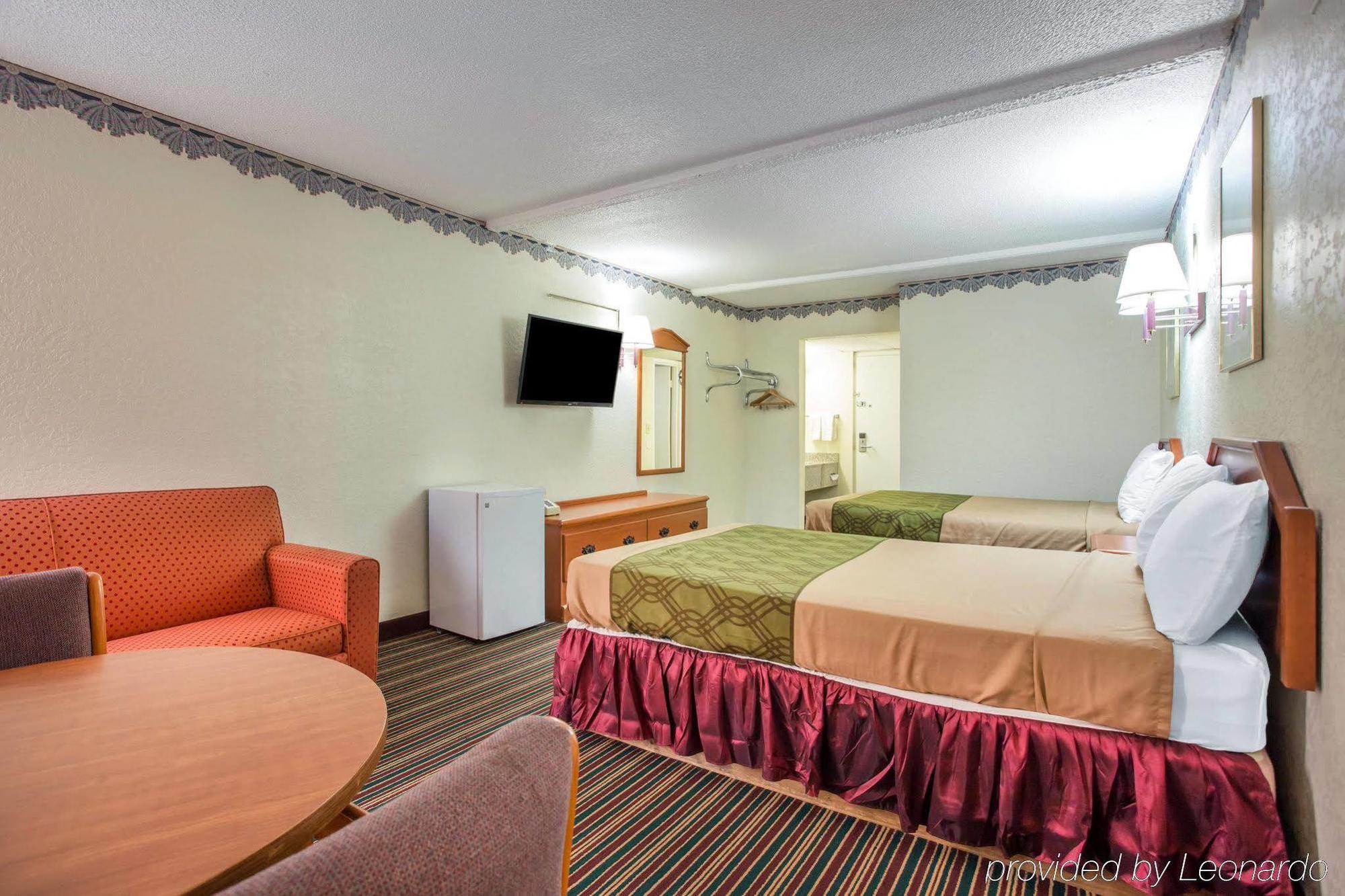 Rodeway Inn Stone Mountain Tucker Extérieur photo