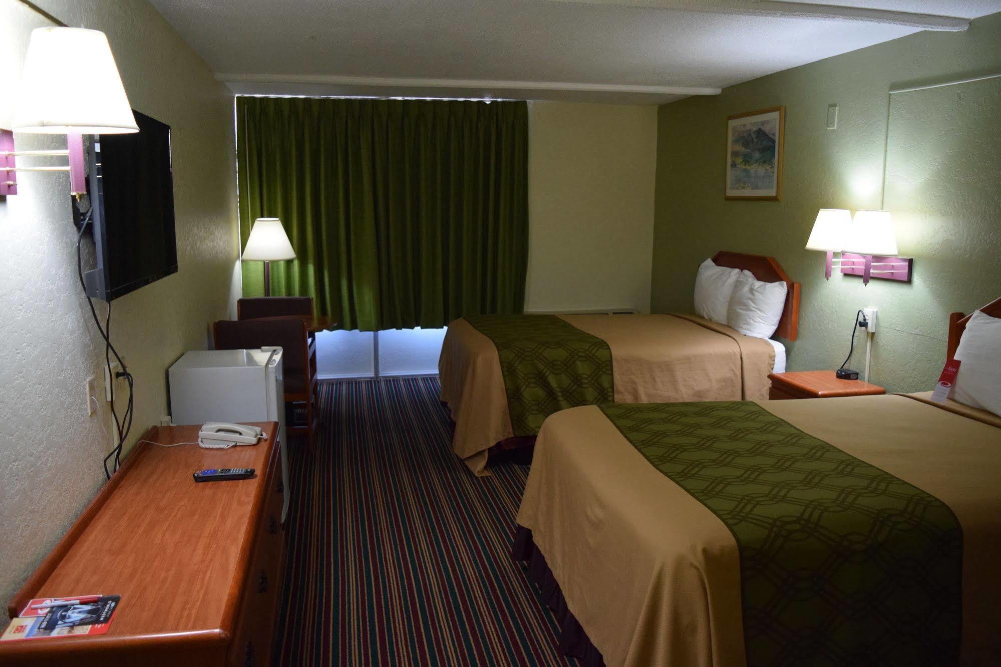 Rodeway Inn Stone Mountain Tucker Extérieur photo