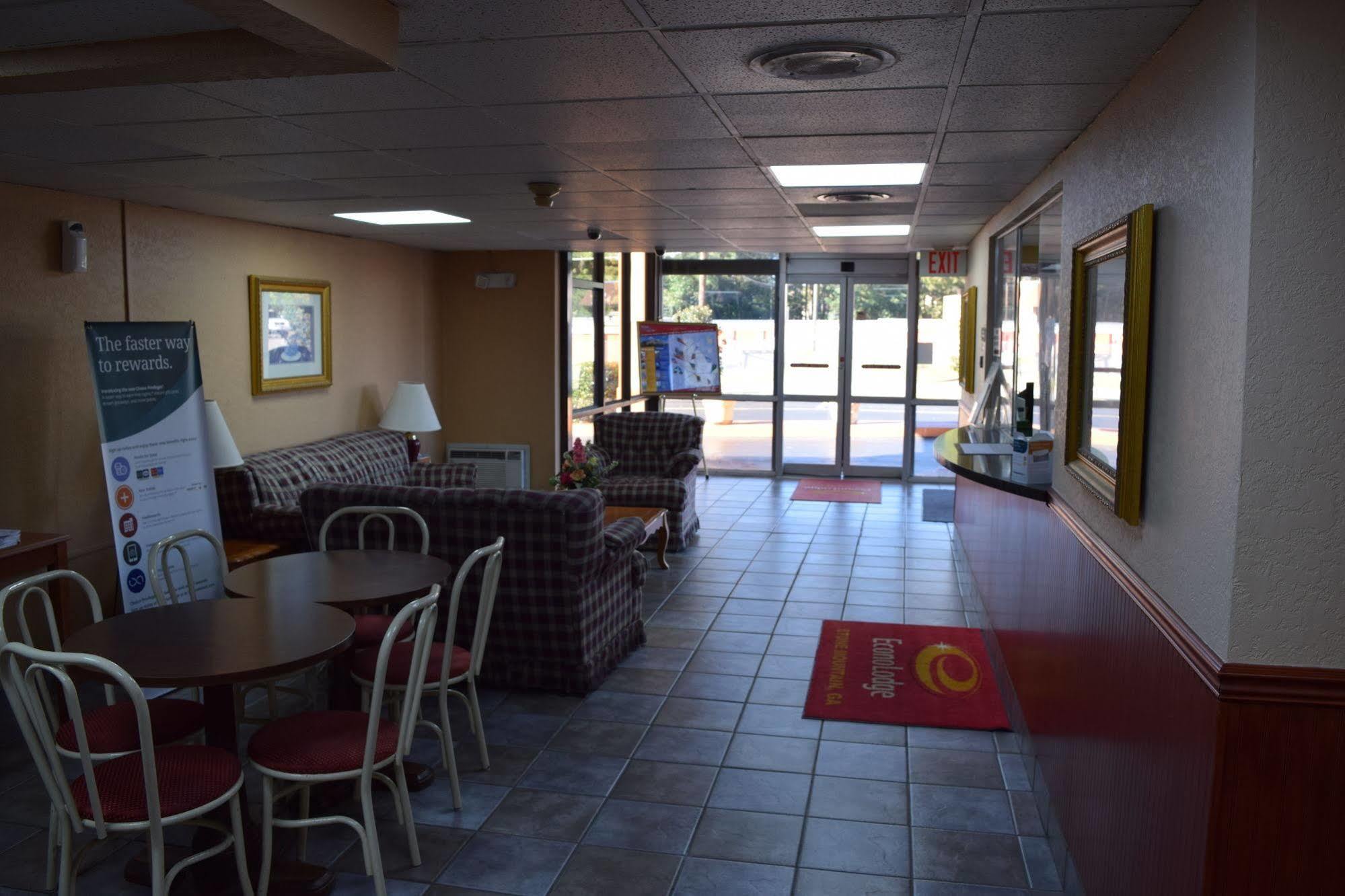 Rodeway Inn Stone Mountain Tucker Extérieur photo
